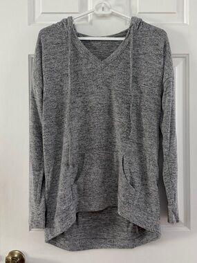 Theo and Spence Cozy Gray V-Neck Hoodie Pullover